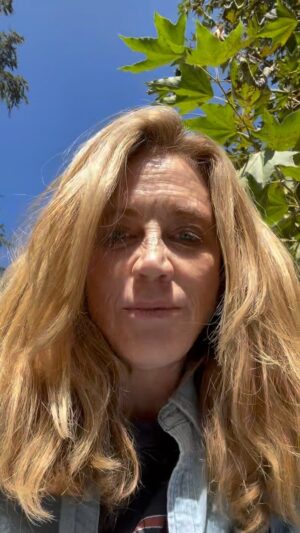 Ally Walker Instagram - Follow me for more dog training tips. 

#dogtrainingtips #noreally #doglove