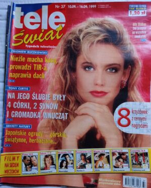Ally Walker Instagram - #FBF - Tele Świat magazine in Poland, 1999.  The translation reads, “Ally Walker knows the recipes for all the delicacies.” I’m your go-to apparently? 

#allywalker #teleświat #poland #1999 #polska