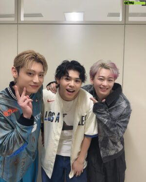 Aloha Takamatsu Instagram - 『バズリズムLIVE-10th Anniversary-』ありがとうございました！！
もーとにかく楽しすぎてあっという間に終わってしまいました、、🩵皆さんと素敵な時間を過ごせて嬉しかったです！

そしてエモエモな写真も🤳

#超特急 #BEFIRST  #LEO くん　#バズライブ10th