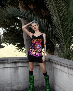 Alondra Excene Shields Instagram - ⛓️ @_eyecandy ⛓️
Haven’t modeled for Eye Candy in YEARS! More of this please!!
📸 @mackenzielenoraphotography 
•
•
•
•
•
#veraseyecandy #eyecandy #cemetery #killerclownsfromouterspace #killerclowns #sailormoon
