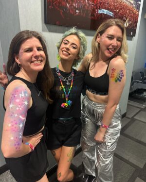 Alondra Excene Shields Instagram - ✨EDC LV✨
Some more magical moments from this weekend. I love my co-workers 🖤 I love my friends 🖤 I love my career 🖤 
•
•
•
•
•
#edc #edclv