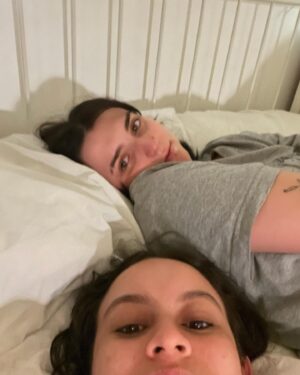 Aloreia Spencer Instagram - can’t say anything cause language isn’t enough. happy new year, in love u with 🖤🤝🖤