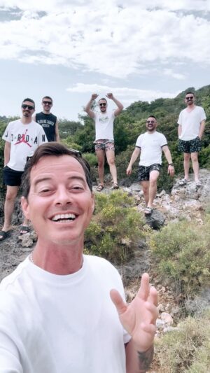 Alp Kırşan Instagram - Ahahahahahahhaah dağa tepeye çıkan çılgın ekip @emrahposlu @onurayonurr @ugurpkan @aydogannct şaka içerir #fethiye #ölüdeniz