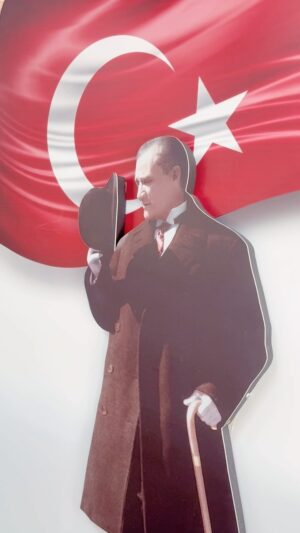 Alp Kırşan Instagram - 23 Nisan Ulusal Egemenlik Ve Çocuk bayramı bütün çocuklarımız için Kutlu Mutlu Olsun #23nisanulusalegemenlikveçocukbayramı #türkiye #turkey