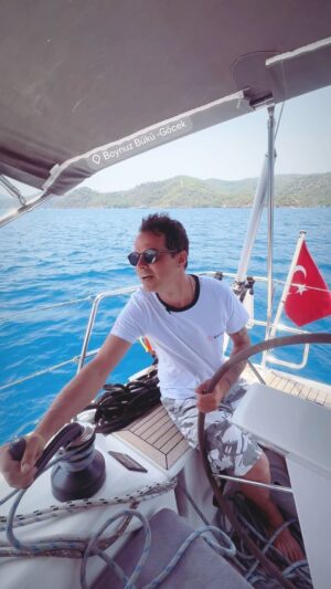 Alp Kırşan Instagram - Bugun @saysailyachtcharter ile göcekte rüzgara yelken açıyorum, videosunu da yakında youtube alpventure kanalıma bırakıyorum #reklam #işbirliği