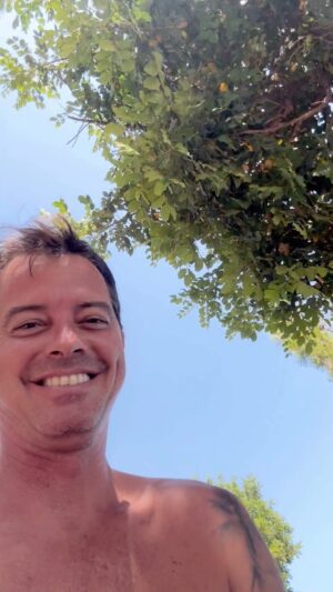 Alp Kırşan Instagram - Hopladı @zeynepkirsan 🤣