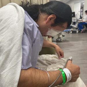 Alper Çağlar Instagram - @selcukgulderen, İLK GÖKTÜRK'te bir Aşina Şadını oynayan aslan parçası biricik cengaver; retinasında oluşan iki yırtık yüzünden o gözü kaybetmemek için olan müdahaleden aslanlar gibi çıktı. Bu film için ne kemikler kırıldı, neler göze alındı, hala dayanıyoruz. Bu dağı deleceğiz. Geçmiş olsun can dostum. NOT: Filmle alakası olmayan genetik bir mevzu, ama gene de ailemdir Selçuk, bu durum çok önemli benim için.
//////
Selçuk Gülderen, the one and only brobeans lion who plays an Ashina Prince in THE FIRST GÖKTÜRK; has completed a critical intervention to avoid losing one of his eyes due to two tears in his retina. The tribulations of this film could be a film in its own right. But no matter how many bones were broken, or risks that were taken, we are still holding on for dear life. We will prevail. Get well soon my dear friend.