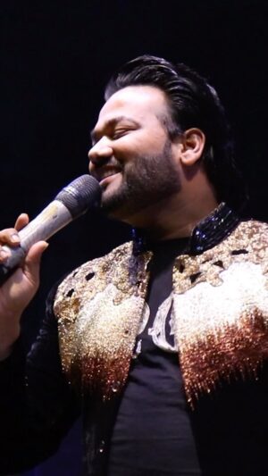 Altamash Faridi Instagram - "Singing my heart out, one song at a time. Check out my latest showreel and let the music speak for itself. 🎵✨"

It was great to perform at @swardharohar at Indian Gate Delhi.

.
.
.
@ministryofartindia @amritmahotsav 
@devanshuk_ 
#AltamashFaridi #AltamashFaridiLive #SwarDharoharFestival

#SwarDharoharFestival #MinistryOfCulture #AazadiKaAmritMahotsav #MusicStage #MusicFestival #InstaMusic #Qawwali #SufiMusic #Musicgram #DelhiEvents #Delhigram #music #delhi #ncr #delhincr #india #indiagate #redfort