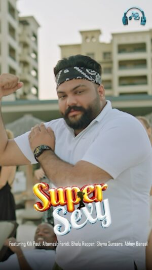 Altamash Faridi Instagram - “Super Sexy,” is OUT NOW ! 💥

Featuring : @kili_paul @officialaltamashfaridi @bhalurapper8 @sunsarashyna @abhey744 

Singer : @officialaltamashfaridi  @bhalurapper8 

Producer :  @abheybansal20 
Co-Producer :  @sunsarashyna 
Label : @abbansalmusic 
Creative Producer :  @sajidaliofficial 
Director : @directorprince 

#SuperSexy #NewMusic #DanceAnthem #ComingSoon