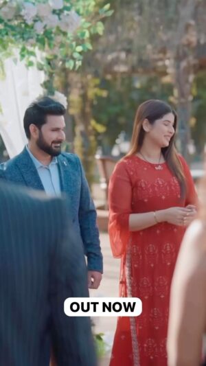 Altamash Faridi Instagram - So finally song KYA HAAL HAI? out now. Music and Composition by me. Singer- @officialaltamashfaridi lyrics by @yaara2706 and Act by @iamsajidshahid @shilpakhatwani @rummanshahrukh  Video direct by our @directorsarabmaan  our creative producer @sajidaliofficial and song produced by @bollyframe