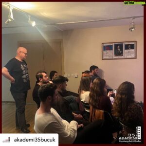 Altan Gördüm Instagram - #Özkanuğur sınıfıyla,kamera önü oyunculuk dersi…