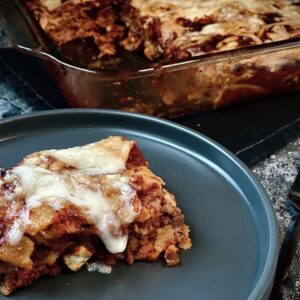 Alton Brown Instagram - Enchiladas meet lasagna in a mouthwatering mashup of chicken, cheese, and corn tortillas. Layered in a spicy, smoky sauce, it's the ultimate Tex-Mex weeknight dinner. Brilliant? Maybe. Tasty? Definitely.

#linkinbio #enchiladalasagna #cincodemayoinspired #altonlikesitspicy