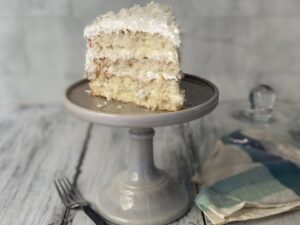 Alton Brown Instagram - My coconut cake is an Easter must-have. With a 7-minute frosting, it's a no brainer. 

#linkinbio #cakesofinstagram #happyeaster #desert #instacake #eastersunday #coconutcake #7minutefrosting