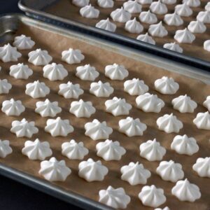 Alton Brown Instagram - These lighter-than-air meringue cookies don't require a single egg, just the liquid from canned chickpeas. 

#linkinbio #easter #vegan #familygathering #instagood #eastercandy #meringues