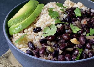 Alton Brown Instagram - I'm slowly evolving into a vegetarian and dishes like this are keeping me from getting the carni-grumps.

#linkinbio #blackbeansandbrownrice #backtobasics
