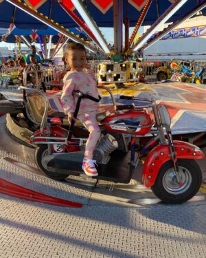 Altonio Jackson Instagram - Happy birthday my lil spadey girl #thebig5 #4goingon25