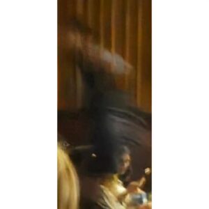 Alvaro Santi Instagram - Estuvimos con el fantasma de la sala de cine  @paranormal.carlosmartinez ??
@silvianovak 
@cesar_caamano1976
