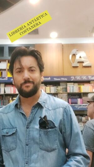 Alvaro Santi Instagram - Mi libro " GUÍA SIGNO A SIGNO 2024" también en @antarticalibros  Mall Costanera

@trayectoeditorial