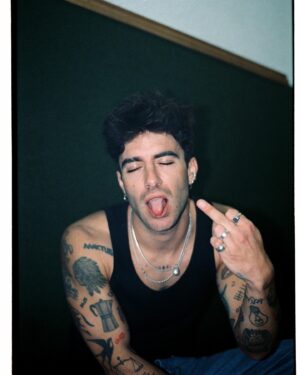 Álvaro de Luna Instagram - Fotones analógicos de @mariopig 👹✨