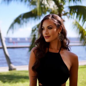 Aly Mang Instagram - 🎥 In honor of our latest acceptance @thebeginning_shortfilm @fortmyersfilmfestival - Here’s a #FlashbackFriday to the festival from my first short, “Roaring Tides” opening night red carpet 🌴🎞️ 

✨ Grateful to share our film with audiences soon! ✨

#FilmmakerFriday #FemaleFilmmaker 
#actress #writer #director #producer