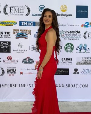 Aly Mang Instagram - 🎞️ An honor & joy to share our film, “The Beginning” @fortmyersfilmfestival ✨ 

Some snaps from the opening night red carpet… 
🚪Meet “Adam & Eve”🍎@thebeginning_shortfilm 🐍

• Thank you💄 @jaz.mua & 💁🏻‍♀️ @angelanicolemua •