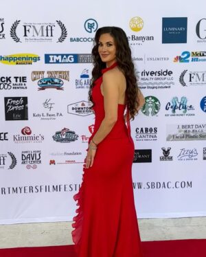 Aly Mang Instagram - 🎞️ An honor & joy to share our film, “The Beginning” @fortmyersfilmfestival ✨ 

Some snaps from the opening night red carpet… 
🚪Meet “Adam & Eve”🍎@thebeginning_shortfilm 🐍

• Thank you💄 @jaz.mua & 💁🏻‍♀️ @angelanicolemua •