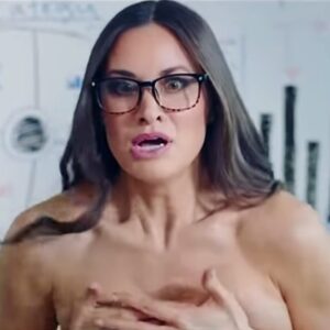 Aly Mang Instagram - 🤓 … Have you ever had a dream you went to school or work to give a presentation in front of a group and found yourself naked!? 🙈
…Thank goodness it wasn’t real for you right? 🫣😉

📸 Stills from a fun commercial shoot earlier this year - Look forward to getting back after it in 2024! 🎞️