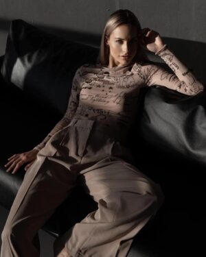 Alyona Savastova Instagram - Photo @yarovoypro 🖤🖤