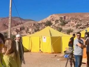Amale Temmar Instagram - الرضيعة ماريا التي خرجت من تحت الانقاض تحييكم و تقول لكم لنستقبل الحياة بالامل والتفاؤل . نتلاقاو فمراكش she is alive:the baby is alive:miracle