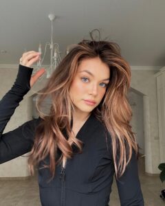 Actress Amalia Williamson HD Instagram Photos and Wallpapers February 2023