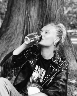 Amanda Hermiine Künnapas Instagram - Üks õige Rootsi kruiis - got drunk, sang karaoke, threw up in the morning 😉😉😉😌😌😌 #blessed