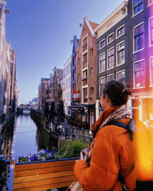 Amanda Hermiine Künnapas Instagram - 💅🏼🤠👯‍♀️ #amsterdam