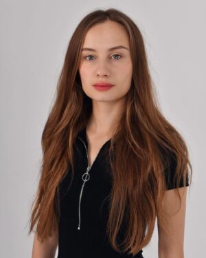 Amanda Hermiine Künnapas Instagram - Just a headshot.
📷: @frame.casting