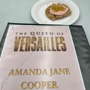 Amanda Jane Cooper Instagram - Can’t say enough about the gift it is to be part of @qovmusical. Every day is creative bliss. Led by @kchenoweth, our queen on stage and off. 

Tickets for our pre-Broadway Boston run at @emersoncolonial are going fast so get yours soon! July 16 - August 25. 👑

3rd photo by @lindseyferrentino
