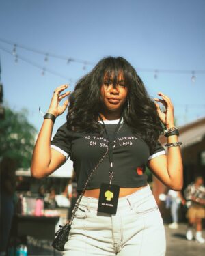 Amanda Scott Instagram - the hustle sold separately 🤲🏾

📸: @dondarii