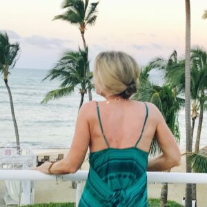 Amanda Wyss Instagram - “Look deep into nature and you will understand everything better.”-Albert Einstein 
#earthday #earth #nature #conservation #ocean #earthdayeveryday