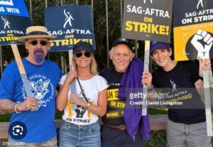 Amanda Wyss Instagram - Walking the line at WB. #unionstrong @sagaftra @wgawest @wgaeast @iatse 
@kittyswink #arminshimmerman #irastevenbehr