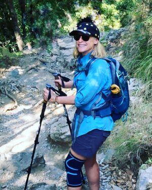 Amanda Wyss Instagram - #tbt Trekking the Amalfi Coast 🇮🇹 
“All that is gold does not glitter, Not all those who wander are lost” ~ JRR Tolkien