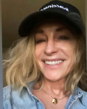 Amanda Wyss Instagram - "It takes a great deal of courage to see the world in all its tainted glory, and still love it." —​Oscar Wilde