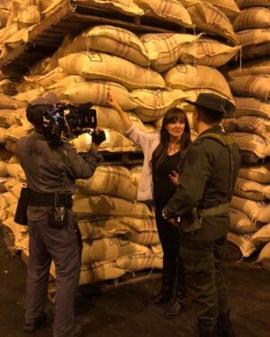 Amaryllis Fox Instagram - America’s longest war has put more people in prison and morgues, while enriching more kingpins, militaries and power brokers than any other US policy today.
.
Our expose of this cruel overreach of government power, The Business of Drugs, is live on Netflix today. I hope you’ll come with us on this important and disturbing journey.
.
#thebusinessofdrugs #netflix #corruption #racism #abuse