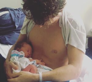 Amaryllis Fox Instagram - Magical hours and days these are.
.
Baby Bobby arrived safe and snug on January 7th at 6:27 pm. She’s named for her father, grandfather and great grandfather, carrying their legacy into a future where women stand shoulder to shoulder with their fathers, brothers, and sons to do the work of love in the world. May she hold in her heart their fathomless commitment to human dignity, peace among nations, and protection of our natural world.
.
During this pregnancy, Bobcat and I traveled many thousands of miles together, visiting distant corners of this beautiful earth, working with some of the world’s most poor and finding, again and again, human spirit so rich.
.
After that long journey, this littlest fur cub was born on the first day of epiphany, the season set aside by ancient christians to mark the realization that love vanquishes all. As I hold her softly breathing in my arms, surrounded by love in our warm den, that couldn’t feel more fitting.
.
Every day, we, each of us, experience the mysteries of life, of love, of family, of grace. May we revel in the vastness of the great beauty we share, strengthened to bridge the small details we do not. May we do right by one another, friends and strangers alike. Look after one another, protect one another, love one another the way we do our littlest ones. Because in the end, each of us is just a baby grown. Each of us, a caretaker in waiting. Destined to save and savor one another. United in a community I can only dream may one day be as filled to overflowing as our little bear pack feels tonight. 🐾❤️