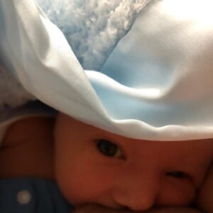 Amaryllis Fox Instagram - Our hearts are overflowing. Our family is complete.❤️
.
Cassius Watts Thoreau Kennedy, born the 30th of Aug at 1:28pm
.
We named him Cassius for the great Muhammad Ali, who sacrificed millions, relinquished his titles and went to prison, rather than participating in an unjust war. Thoreau, for Henry David Thoreau, who chose jail over the support of slavery. And Watts, for Alan Watts, lifelong student and teacher of nonviolence, who plays his own role in our love story.
.
All in all, this baby better learn to read fast!
.
Til then, he is snugged in the arms of his big sisters and showered in our love. May he stand on the shoulders of his namesakes and live life as a fighter for peace.