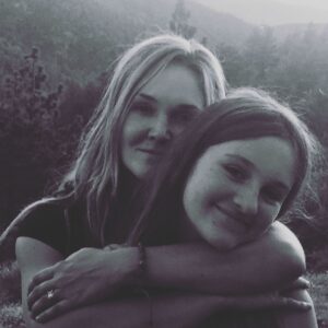 Amaryllis Fox Instagram - I know this challenge is supposed to be a photo of me alone, but since the day this shining spirit was born eleven years ago, my heart has never been alone. She makes me laugh, she makes me learn, she makes me proud. I would not be the woman I am without her in my arms. And I am so in awe of the young woman she’s become.
.
I love you strong, beautiful, brilliant challengers @_cherylhines @npdemember @tamtam.intl and every woman, girl, mother, daughter, sister, aunt, and grandmother who makes our world go round.
.
📷: bk — July 18, 2020, Angeles National Park
.
#woman #mom #daughter #love #strength #womensupportingwomen