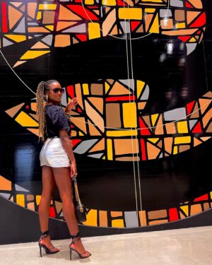 Amber Reign Smith Instagram - If you get offended it is what it is bih I’m from Atlanta so I got a slick mouth 🤭 

Braiding Hair x @officialdarlingusa 
Braids x @hairbymiing 

#TheMillenniumTour #StateFarmArena #Atlanta #Atl #Concert #DateNight #Birthday #Scorpio #Fendi #Braids #black #blackgirlmagic #photodump