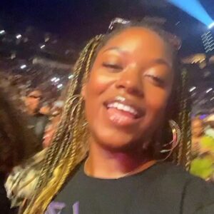 Amber Reign Smith Instagram - If you get offended it is what it is bih I’m from Atlanta so I got a slick mouth 🤭 

Braiding Hair x @officialdarlingusa 
Braids x @hairbymiing 

#TheMillenniumTour #StateFarmArena #Atlanta #Atl #Concert #DateNight #Birthday #Scorpio #Fendi #Braids #black #blackgirlmagic #photodump