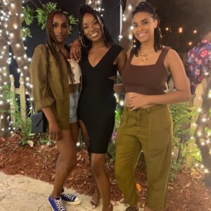 Amber Reign Smith Instagram - If I’m dreaming, don’t wake me up 🥺

That’s a wrap on Season 1 of #RapShit on @hbomax! Congratulations to the entire cast and crew on a phenomenal 1st season, I’m confident there will be more to come 🤩