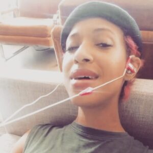 Amelia Hammer Harris Instagram - Made up this lil public service announcement on the spot but i think its actually kinda fire low key and it sums up my FeELiNgZ pretty well 👍🏽🤠 scroll and listen to all three 🤠👍🏽