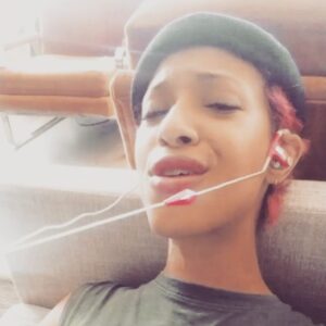 Amelia Hammer Harris Instagram - Made up this lil public service announcement on the spot but i think its actually kinda fire low key and it sums up my FeELiNgZ pretty well 👍🏽🤠 scroll and listen to all three 🤠👍🏽