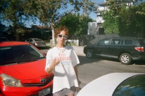 Amelia Hammer Harris Instagram - No one does hot girl summer right into odd and off-putting girl October like I do. Loading...