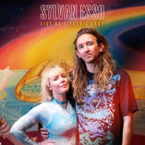 Amelia Meath Instagram - 📯It is my great joy this morning to share @sylvanesso ‘s brand new live @electricladystudios ep.

This was a very very special day- we recorded new versions of some songs from No Rules Sandy, a record I am just so dang proud of, as well as a cover of @lowtheband ‘s exquisite song Will The Night with arrangements by @gabrielkahane - performed by @attaccaquartet 

The band is 
@flockofdimes 
💕#tjmaiani 💕
@joewesterlund 
And @masonstoops 
And @madeofoak of course. 

Please go stream it into the ground on @spotify